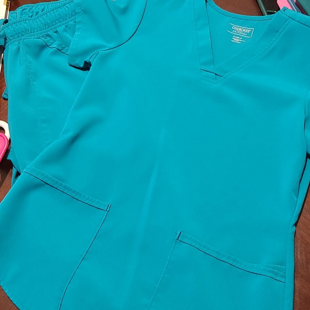 Small Cherokee Teal Set (top and bottom)